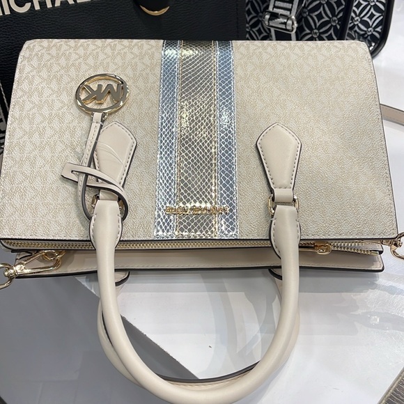 Michael Kors Sheila Medium Signature Logo and Metallic Satchel Crossbody Center - Picture 11 of 16